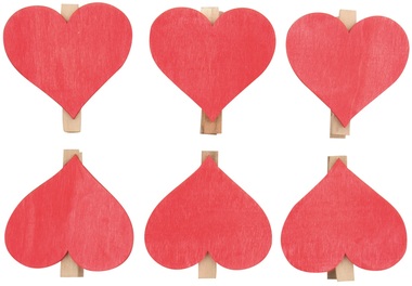 Wooden Hearts on wooden peg 6 x 5,5 x 0,3 cm, 6 pcs